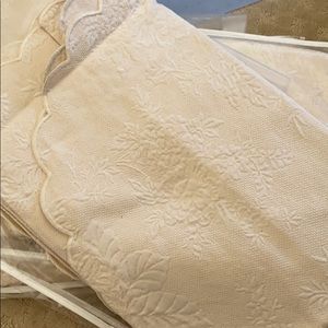 Brand new floral bed spread from Portugal